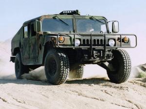 HMMWV M1026 1984 года 